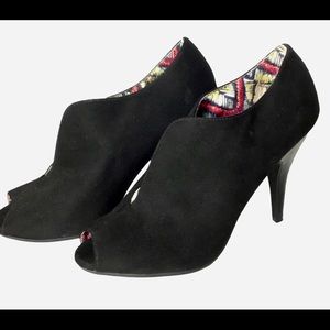 Christian Siriano Black Open Toe Stilleto